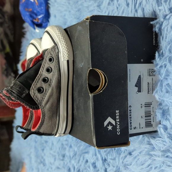 Converse All Star Velcro Simple Slip Sneakers Size 5 (Infant) - Picture 7 of 7